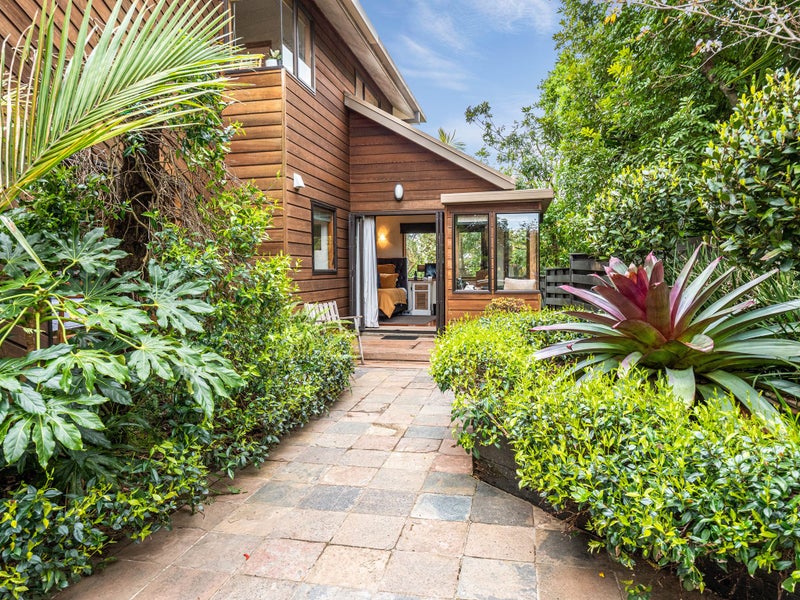 2/36 Umere Crescent, Ellerslie, Auckland - Carousel 1