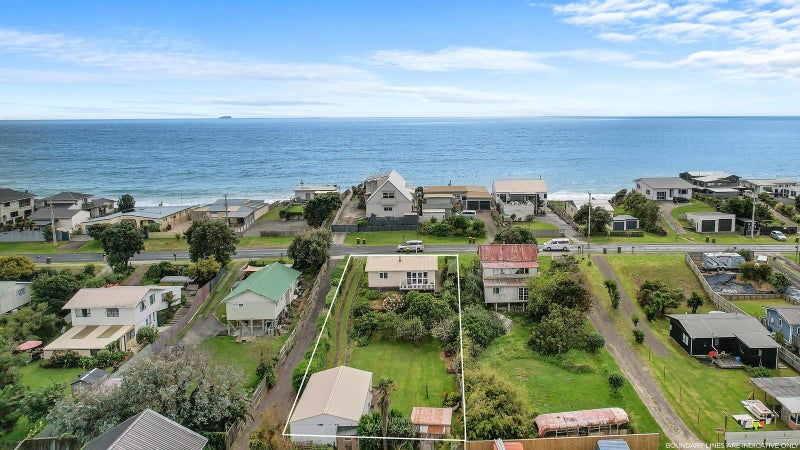 234 Pukehina Parade, Te Puke - Carousel 1