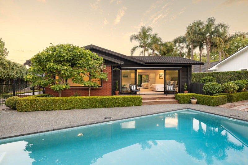 703 River Road, Chartwell, Hamilton - Carousel 1