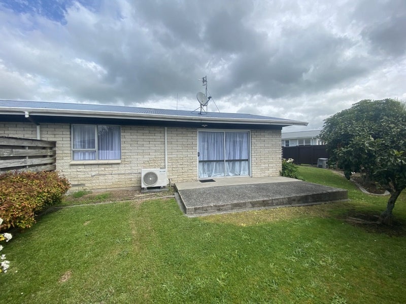 20B Poaka Avenue, Dinsdale, Hamilton - Carousel 1