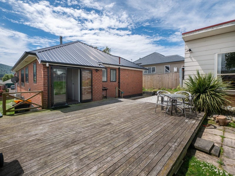 200 Balmacewen Road, Wakari, Dunedin - Carousel 1