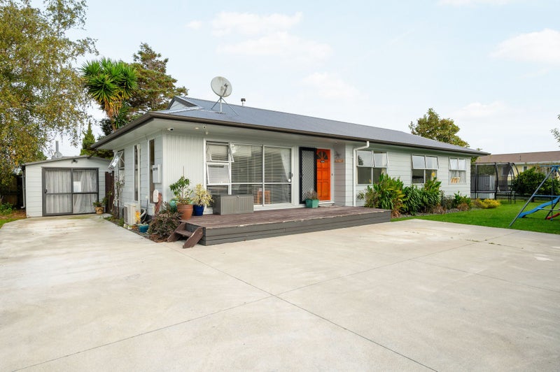 8 McKinley Place, Nawton, Hamilton - Carousel 1