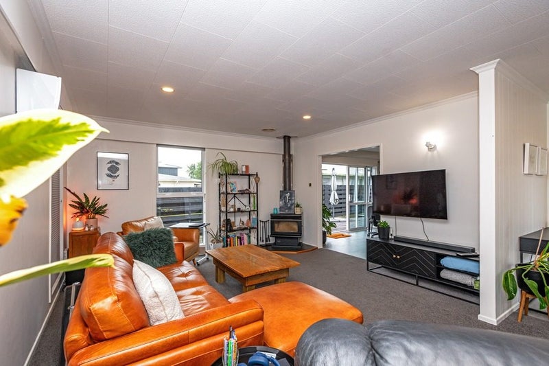 20 Motuoapa Place, Kelvin Grove, Palmerston North - Carousel 2