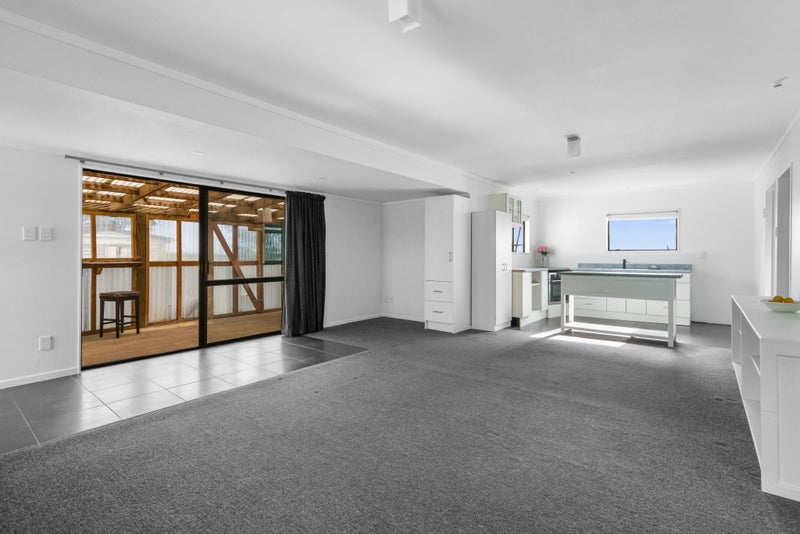141 Whitaunui Road, Opiki, Palmerston North - Carousel 24