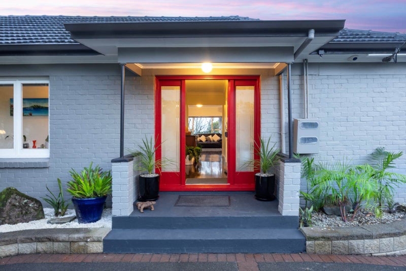 161 Golf Road, Titirangi, Auckland - Carousel 2