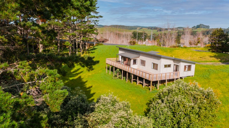 43 Spur Road, Stillwater, Silverdale - Carousel 1