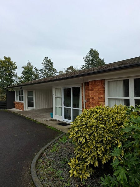 52B Berkley Avenue, Hillcrest, Hamilton - Carousel 1