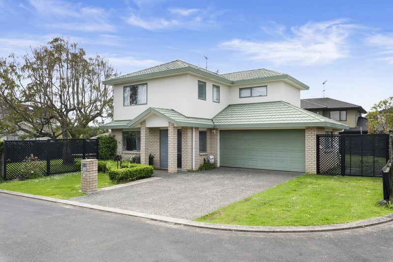 10 Watervista Place, Mangere Bridge, Auckland - Carousel 1