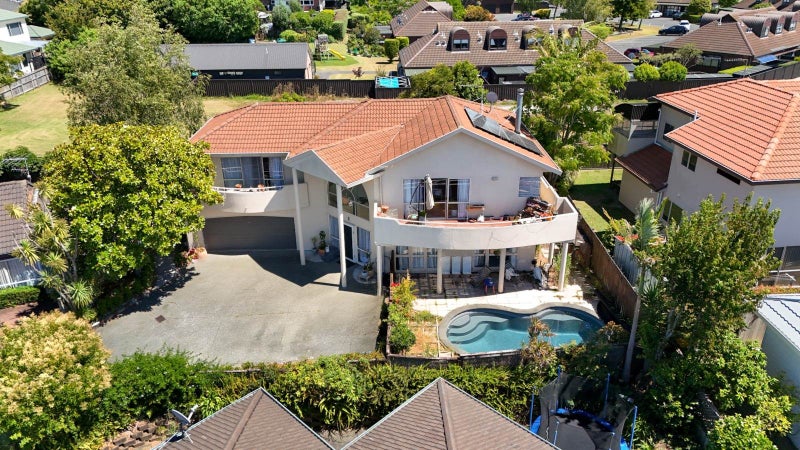 36 Harbour Lights Close, West Harbour, Auckland - Carousel 1