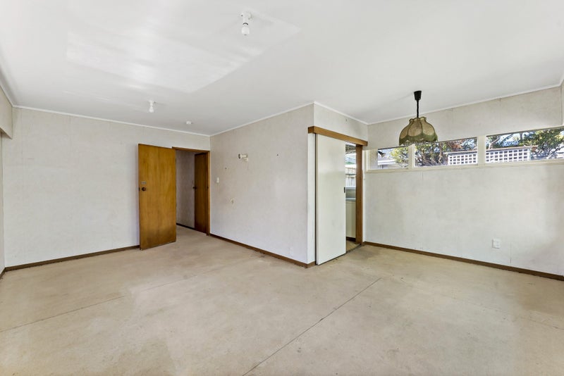 13A Rutherford Terrace, Meadowbank, Auckland - Carousel 2