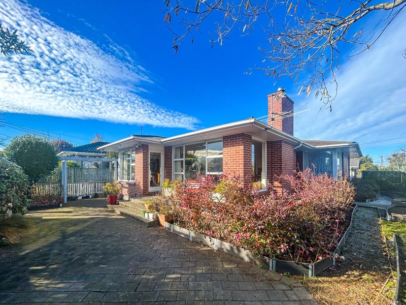 32 Greendale Avenue, Avonhead, Christchurch - Carousel 1