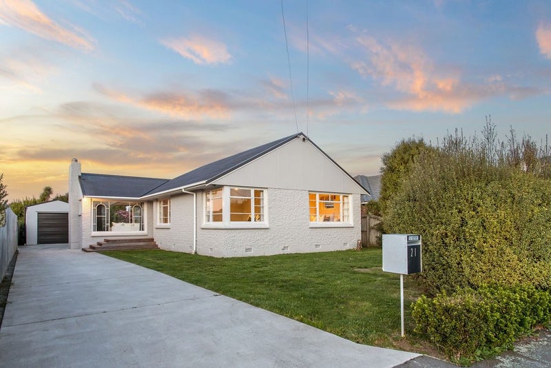 21 Halliwell Avenue, Papanui, Christchurch - Carousel 1