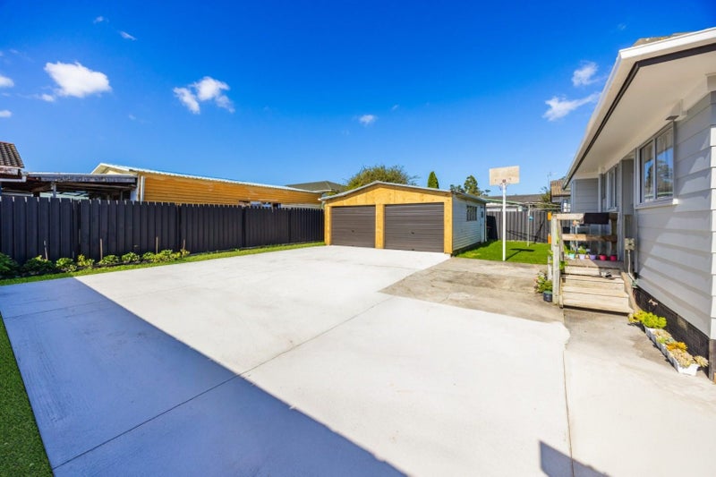 5 Israel Avenue, Clover Park, Auckland - Carousel 2