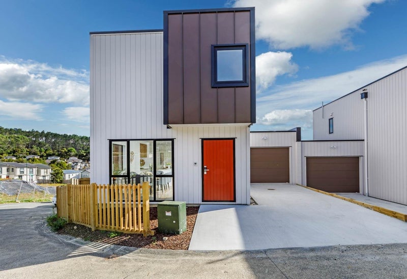 8 Waihou Crescent, Albany Heights, Auckland - Carousel 1