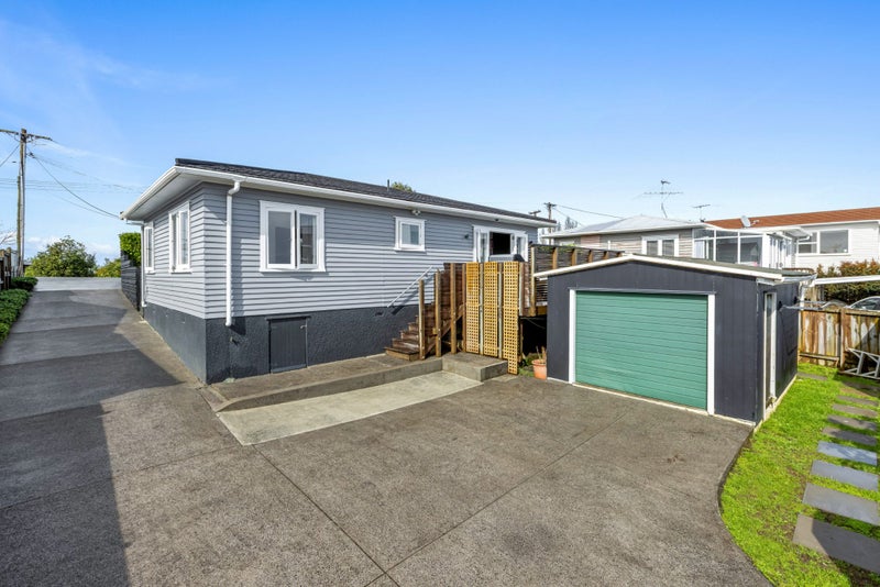 1/74 College Road, Northcote, Auckland - Carousel 19