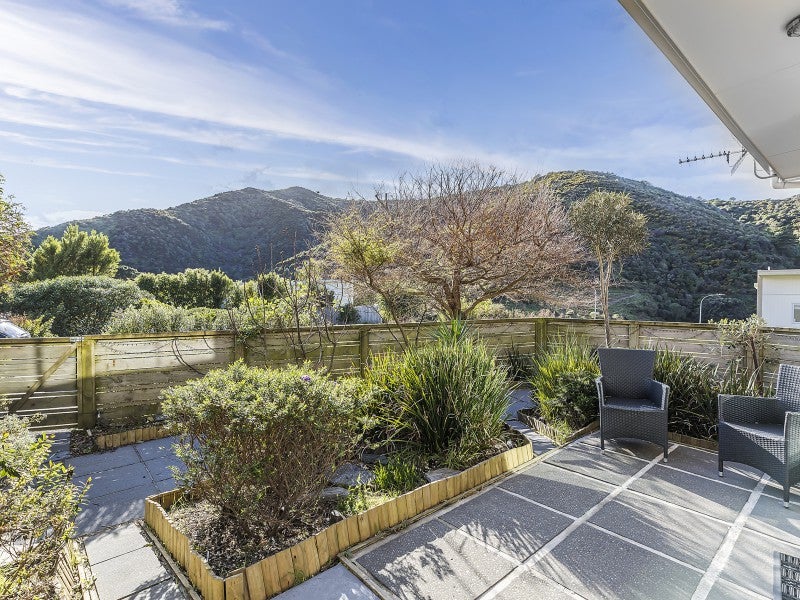 19 Rarangi Way, Owhiro Bay, Wellington - Carousel 2