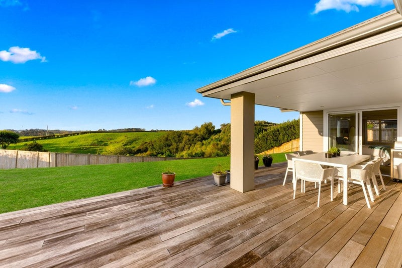 15 Pamela Christine Road, Patumahoe, Pukekohe - Carousel 1