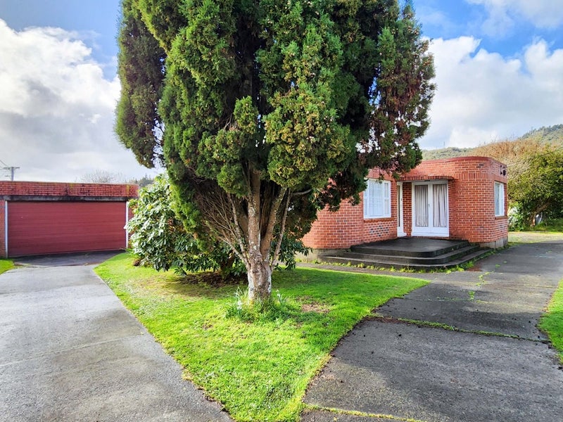 13 Hawthorn Crescent, Stokes Valley, Lower Hutt - Carousel 17