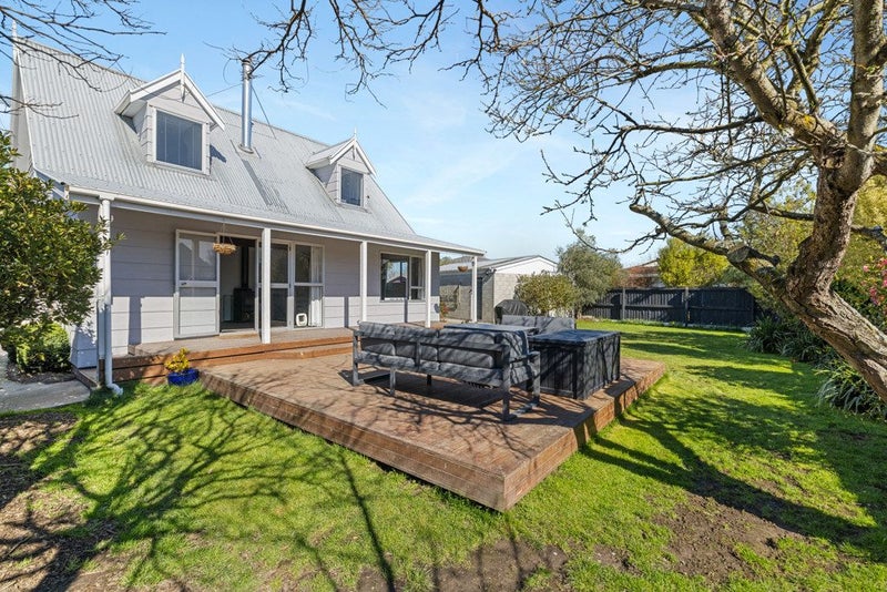 17A Te Maru Place, Redwood, Christchurch - Carousel 1