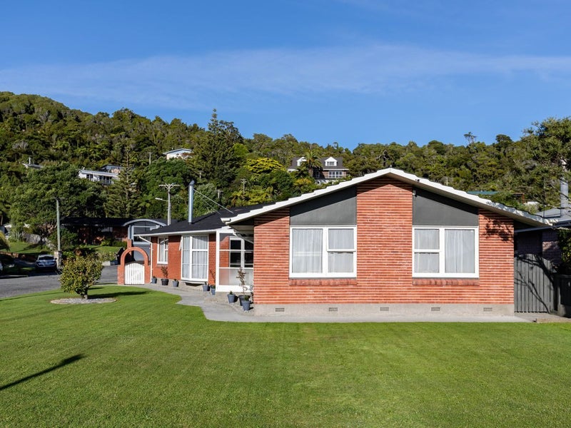 159 Main South Road, Karoro, Greymouth - Carousel 24