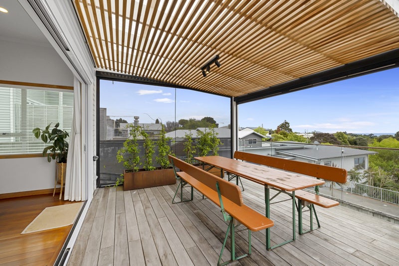 18 Dorset Avenue, Westown, New Plymouth - Carousel 17