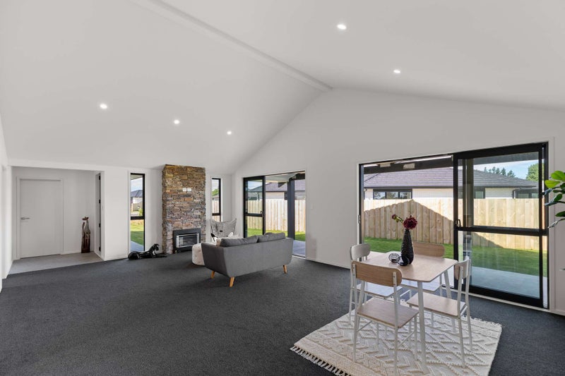 30 Oldfield Lane, Marton, Marton - Carousel 2