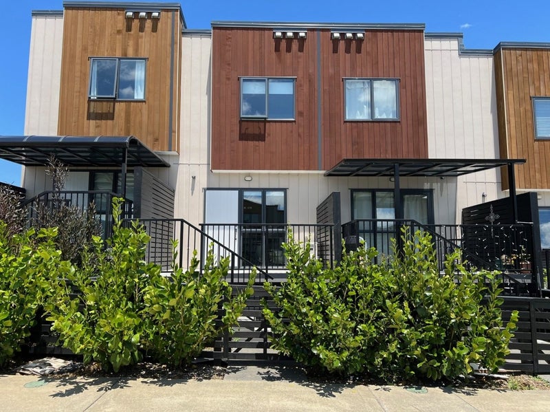 21 Bugle Road, Totara Park, Auckland - Carousel 2