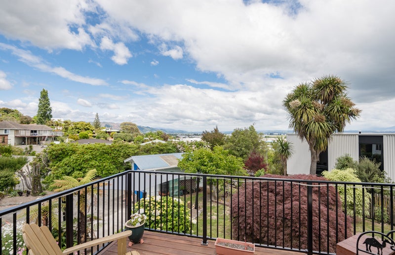 33 Tosswill Road, Tahunanui, Nelson - Carousel 2