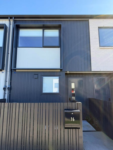 16 Te Ara Tu Para, Albany, Auckland - Carousel 1