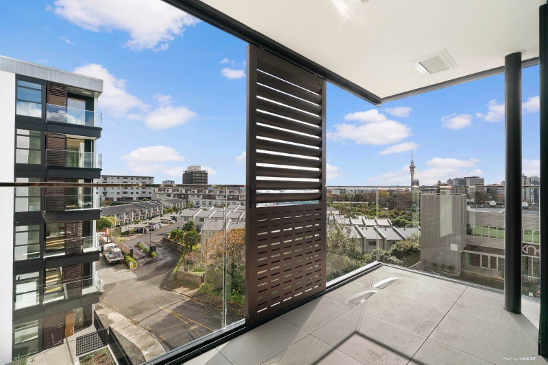 210/9 Madeira Lane, Grafton, Auckland - Carousel 2