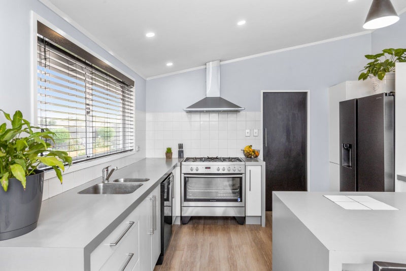 76 Bill Hercock Street, Pirimai, Napier - Carousel 2