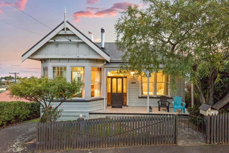 31 Stanley Street, Kenmure, Dunedin - Carousel 21