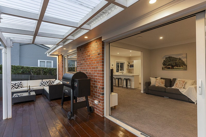 1/132 Wellington Street, Howick, Auckland - Carousel 2