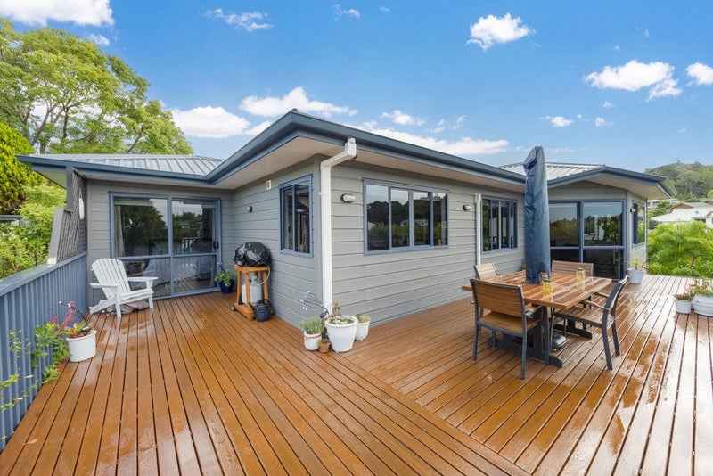 20 Governor Grey Road, Snells Beach, Snells Beach - Carousel 2