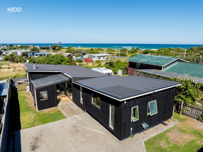 19 Edna Street, Ocean View, Dunedin - Carousel 2