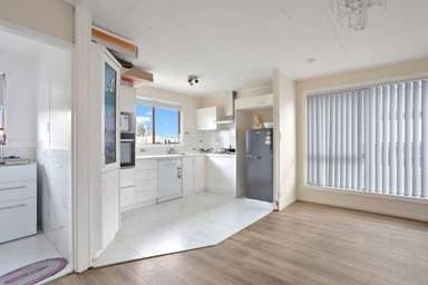 13A Waari Avenue, Sunnyvale, Auckland - Carousel 1