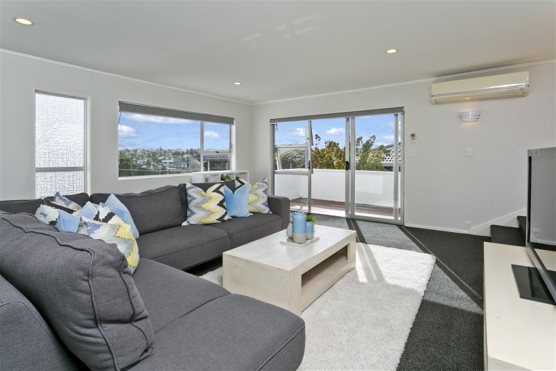 1/901 Beach Road, Waiake, Auckland - Carousel 2