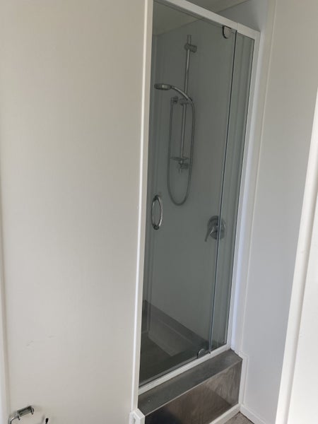 8/11 Palmerston Street, Hamilton Central, Hamilton - Carousel 7