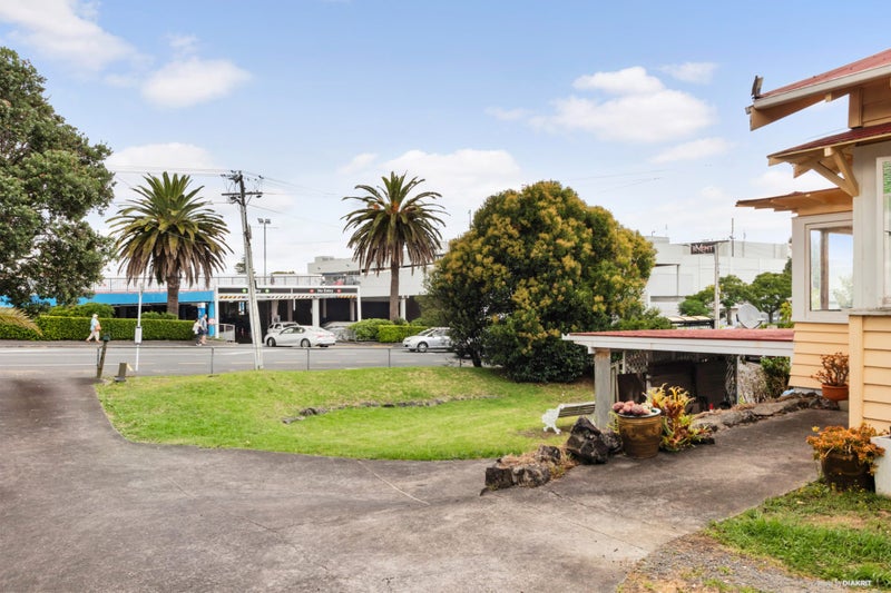 63 Morningside Drive, Mount Albert, Auckland - Carousel 2