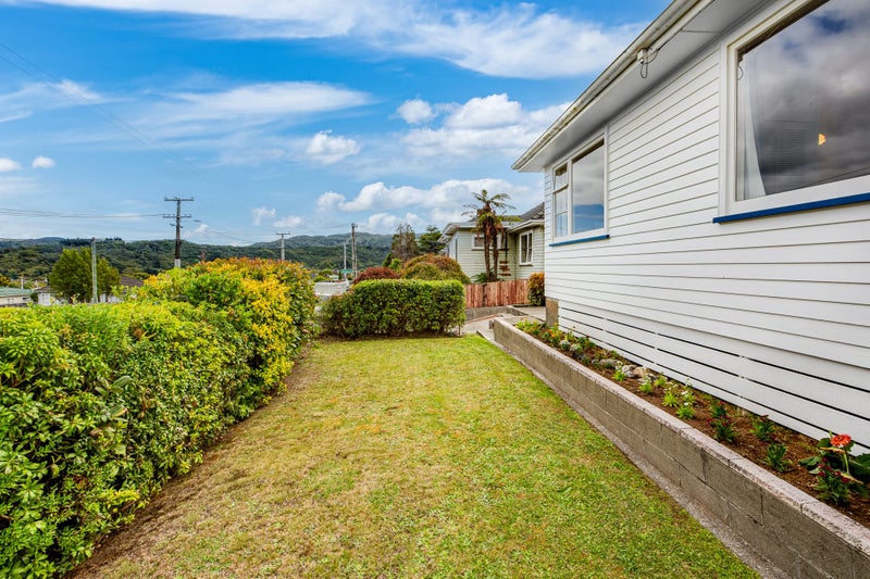 35 Castlerea Street, Wainuiomata, Lower Hutt - Carousel 22