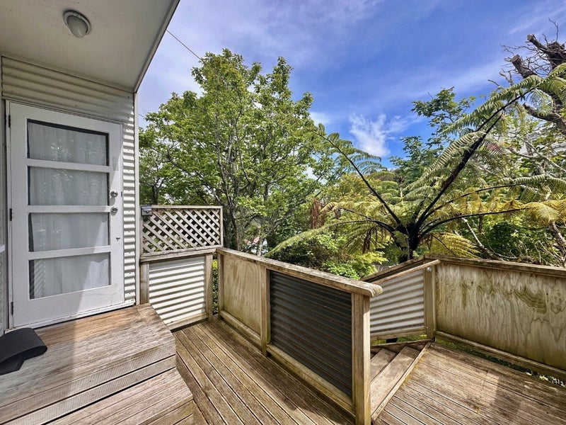 4 Springfield Terrace, Kelburn, Wellington - Carousel 1