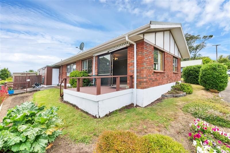 1/7 Gerald Stokes Avenue, Helensville, Auckland - Carousel 1