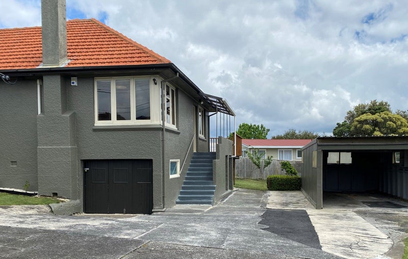 2 Brydon Place, New Windsor, Auckland - Carousel 1