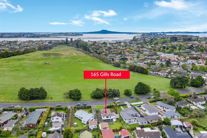 165 Gills Road, Half Moon Bay, Auckland - Carousel 2