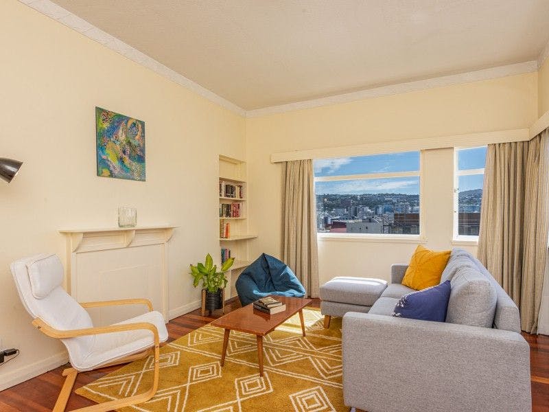2/2 Hawker Street, Mount Victoria, Wellington - Carousel 2