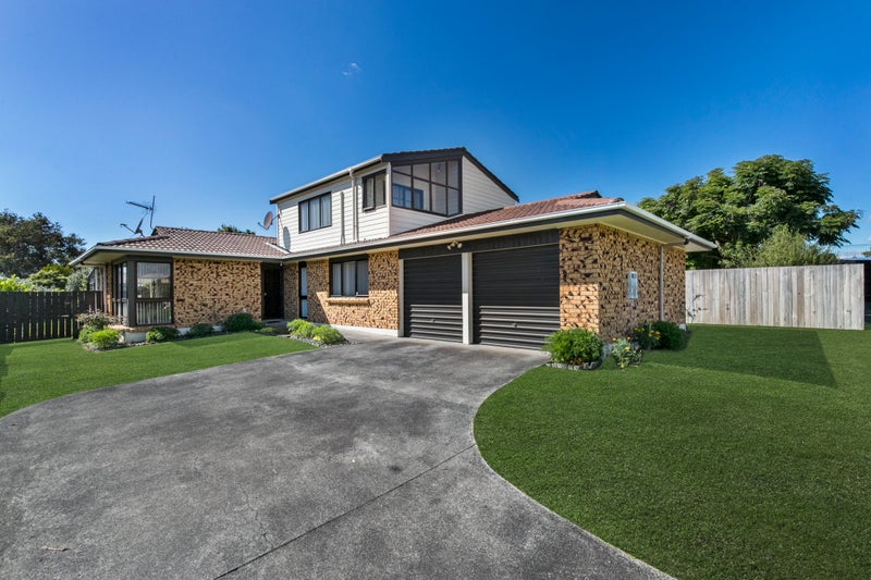 11 Elrita Place, Conifer Grove, Takanini - Carousel 26
