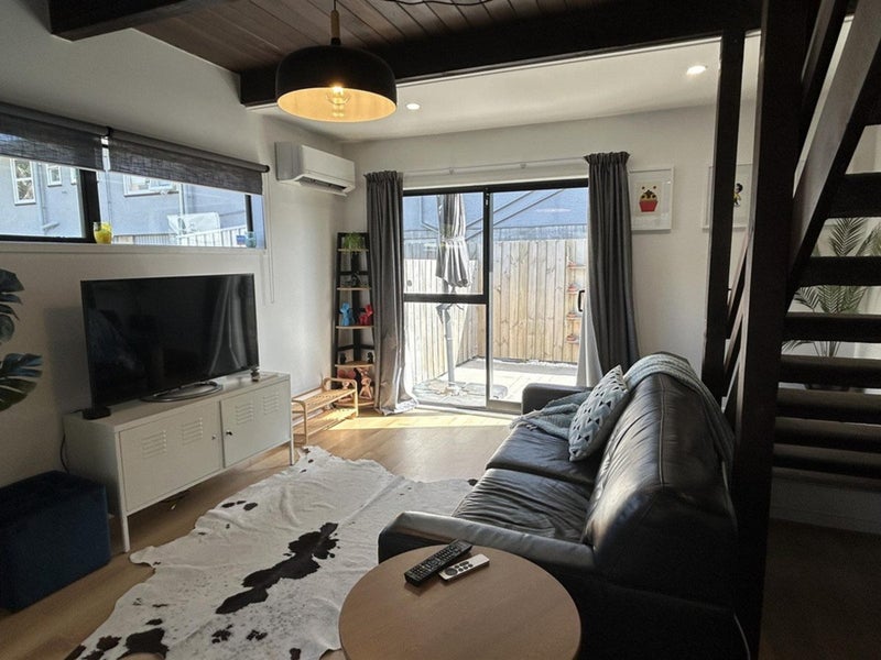 8/9 Sherborne Street, St Albans, Christchurch - Carousel 2