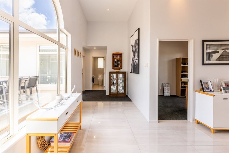 22 Glen Oaks Drive, Northwood, Christchurch - Carousel 2