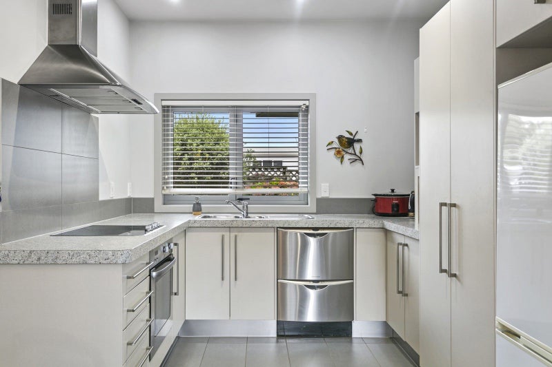 23 Parata Street, Two Mile Bay, Taupo - Carousel 2