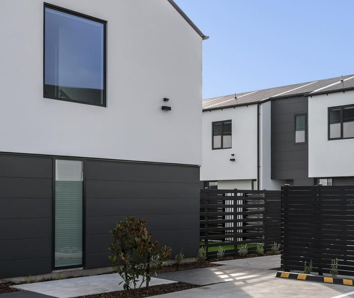 11/43 New Brighton Road, Shirley, Christchurch - Carousel 1